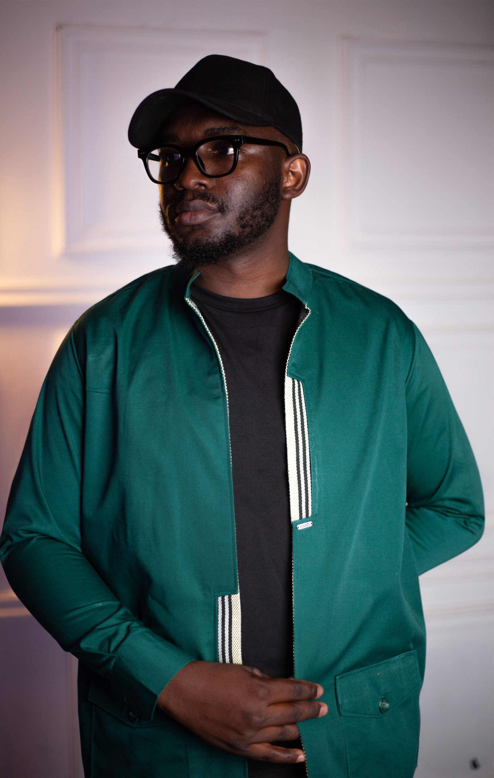Veste surchemise vert émeraude à liséré rayé tissé & col officier